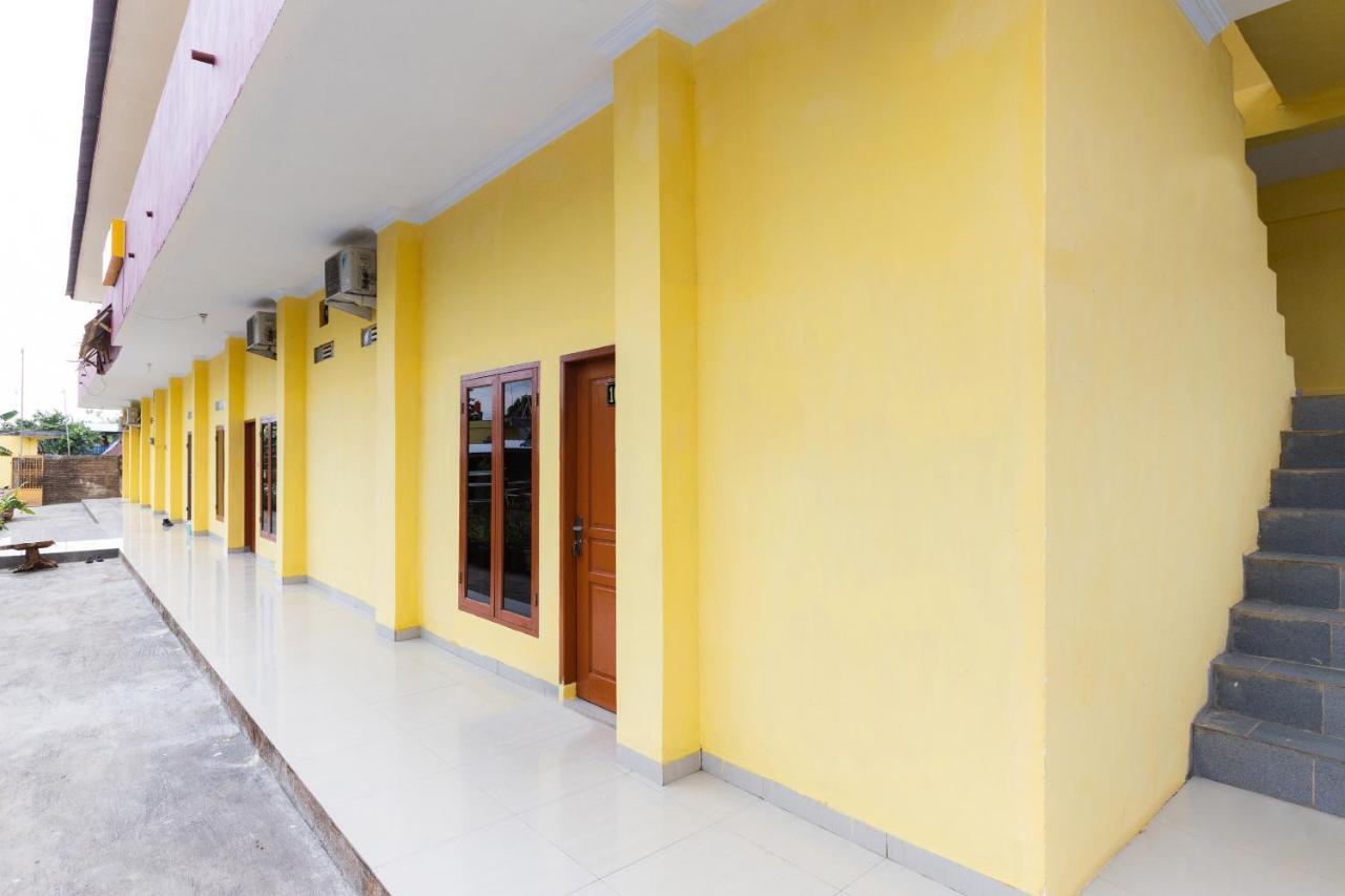 Spot On Oyo 1988 Pondok Seril Syariah Makasar Zewnętrze zdjęcie